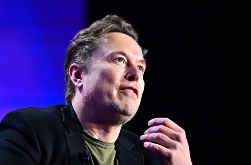  Elon Musk rails against Apple-OpenAI deal, threatens to ban iPhones from his companies