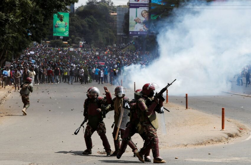  Kenya protesters shot dead and parliament set on fire