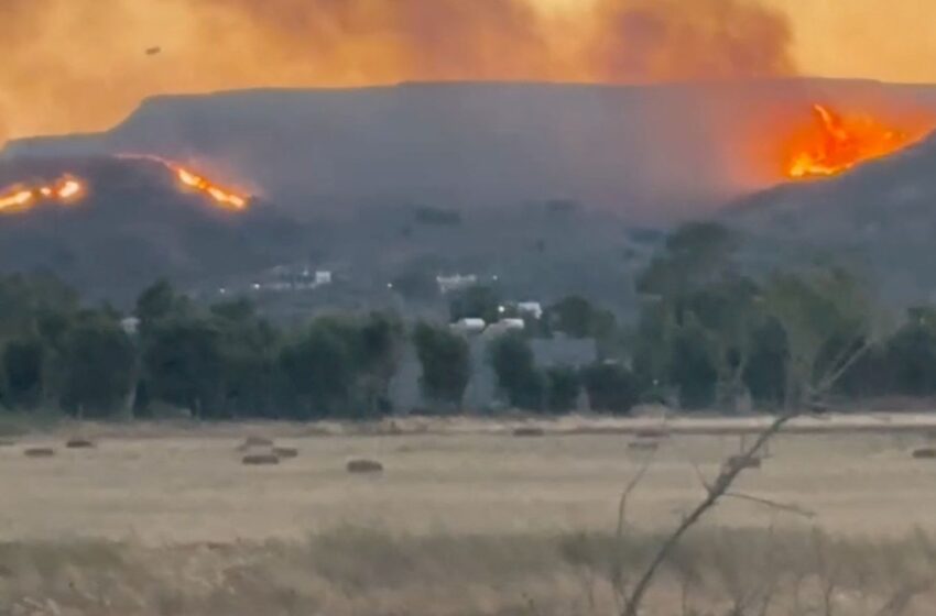  Holidaymakers ‘forced to sleep outside’ as Greece wildfires continue