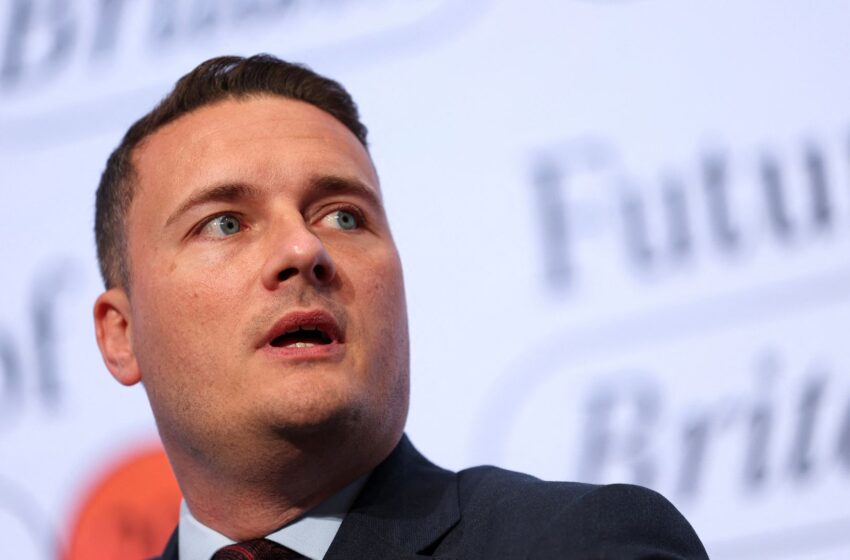  Streeting says ‘bear with’ government on two-child benefit cap