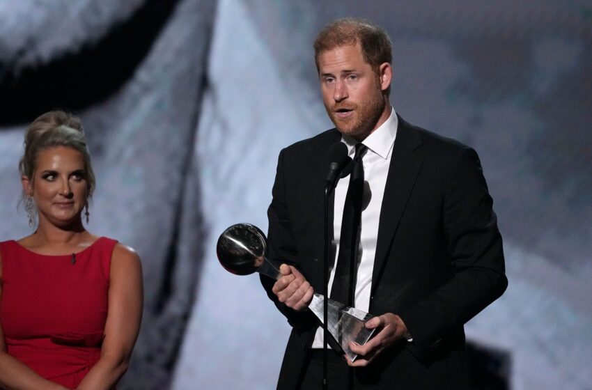  Prince Harry awarded for Invictus Games despite veteran’s mother’s criticism