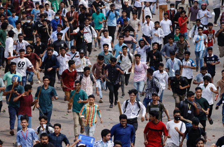  Dozens injured in violent clashes over jobs reserved for veterans’ families in Bangladesh