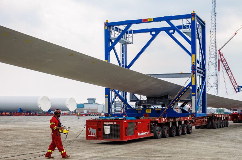  Vineyard Wind Turbine Breaks a Blade, Sending Pieces Ashore on Nantucket