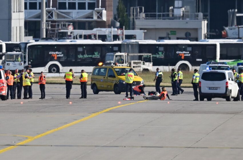  Over 100 flights cancelled at German airport after protesters glue themselves to runway