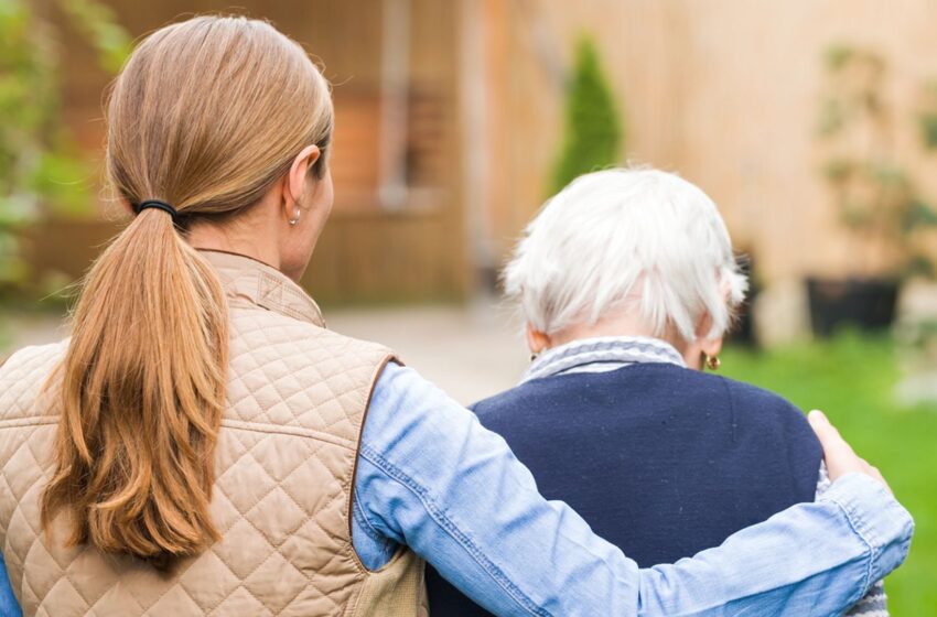  Shingles vaccine on NHS could significantly delay onset of dementia, study suggests