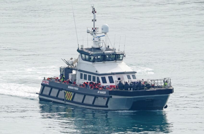 one-found-dead-on-migrant-boat-near-calais