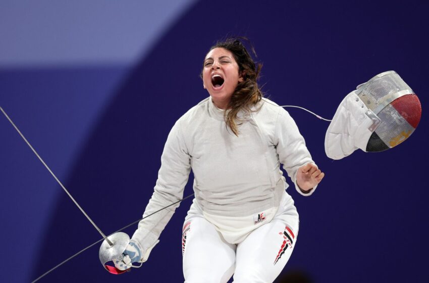 olympic-fencer-competes-while-seven-months-pregnant