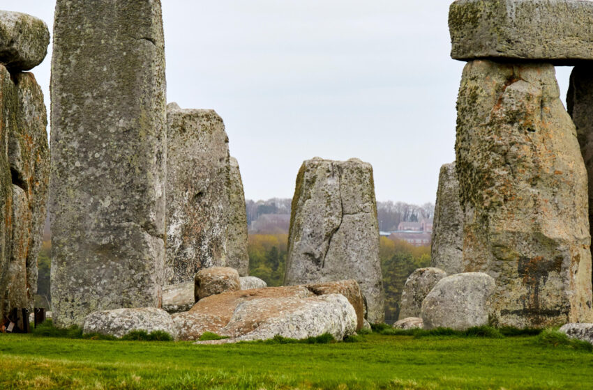 for-stonehenge’s-altar-stone,-an-improbably-long-ancient-journey