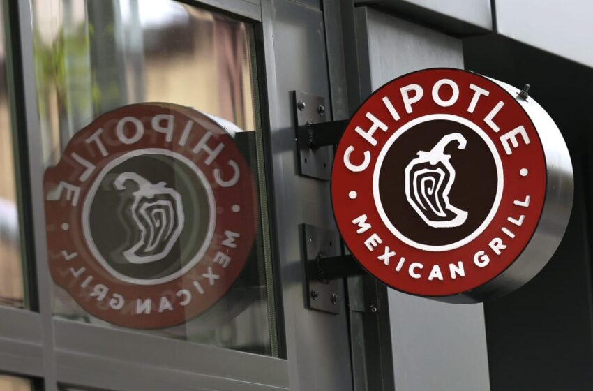 chipotle-lost-its-ceo-to-starbucks-—-but-gained-a-wave-of-retail-stock-investors