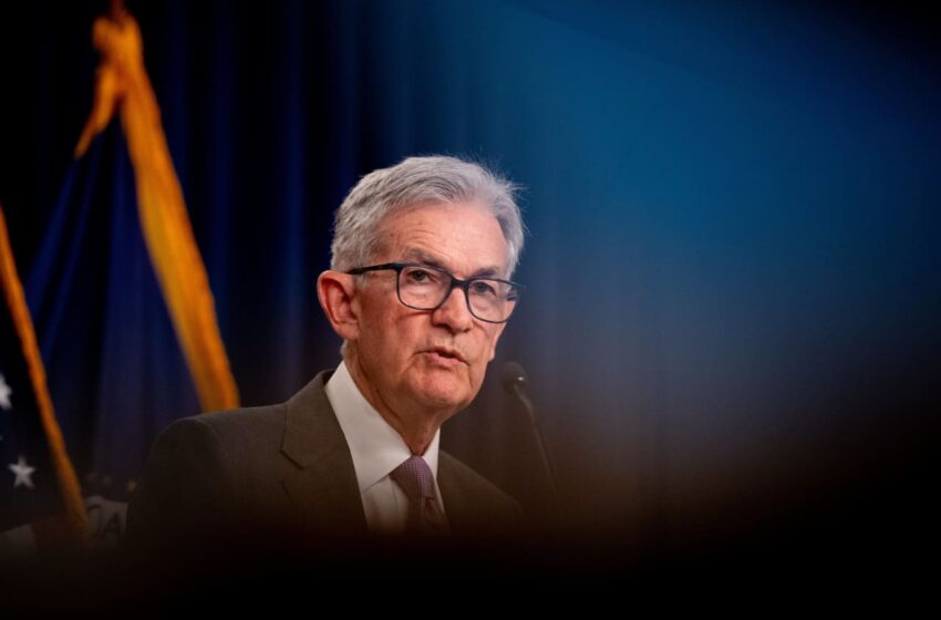 bond-etfs-rise-after-revised-jobs-data-but ‘everybody-is-waiting-for-powell’