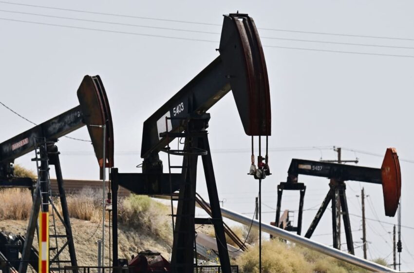 oil-prices-see-4th-straight-weekly-decline-on-worries-over-demand