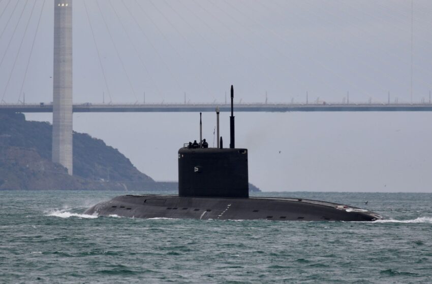 ukraine-‘sinks-russian-submarine’