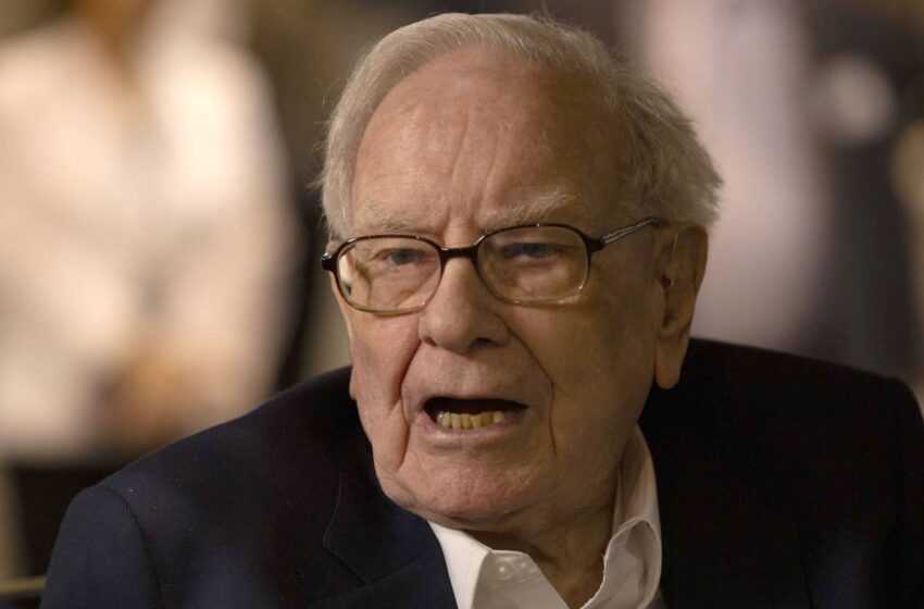 apple-shares-drop-5%-after-warren-buffett’s-berkshire-hathaway-slashes-stake-by-half