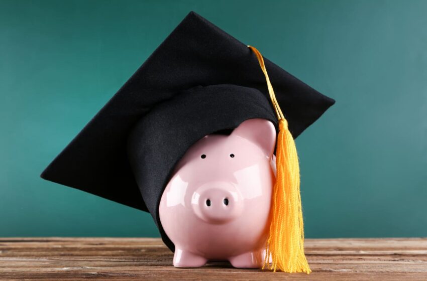 as-inflation-bites,-parents-are-borrowing-more-than-ever-to-pay-for-college