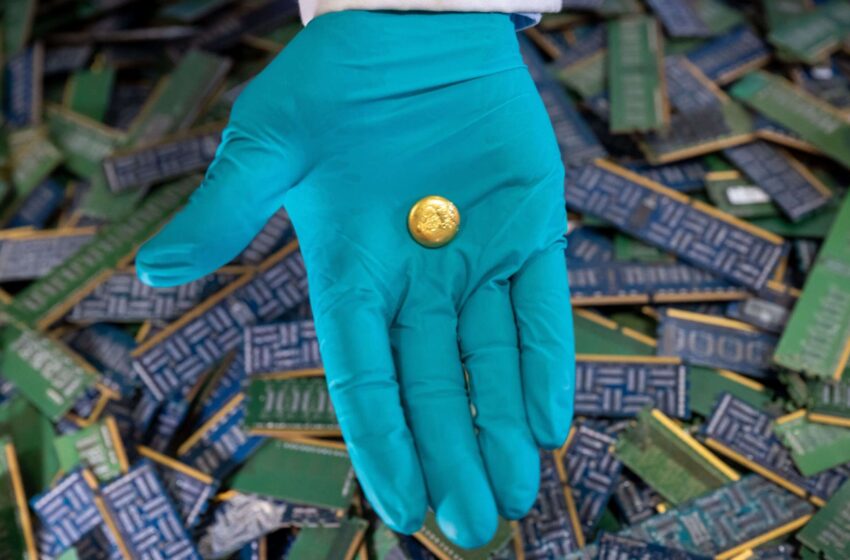 royal-mint-opens-factory-to-extract-gold-from-electronic-waste