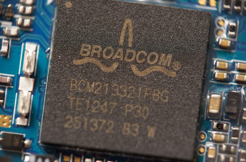  Broadcom highlights this week’s earnings slate as investors assess AI landscape