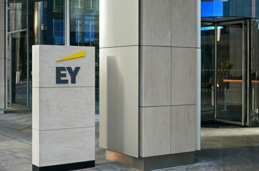 ey-compiles-women-dominated-shortlist-for-top-uk-post