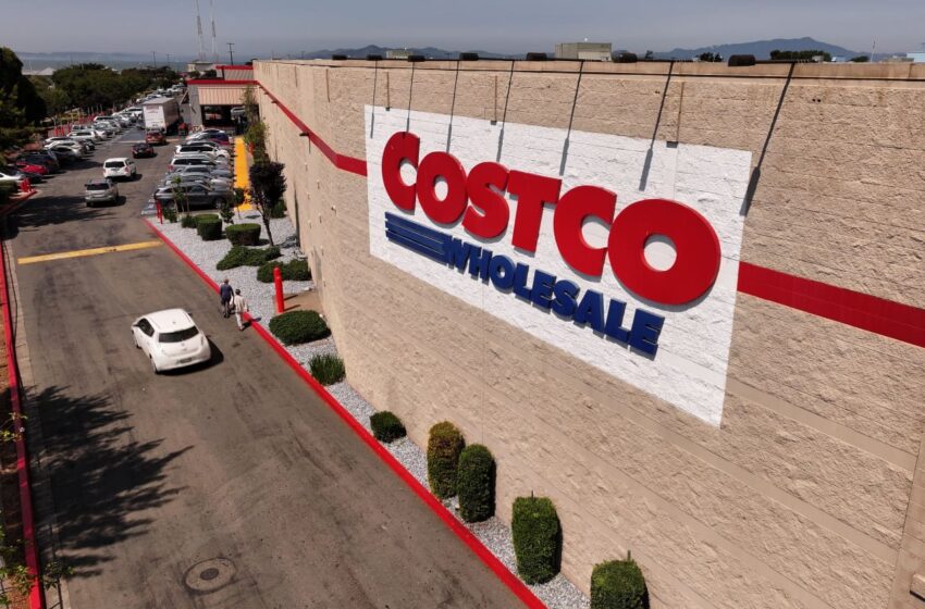 costco’s-stock-slips-as-quarterly-sales-come-up-short-and-fee-hike-won’t-immediately-lift-revenue