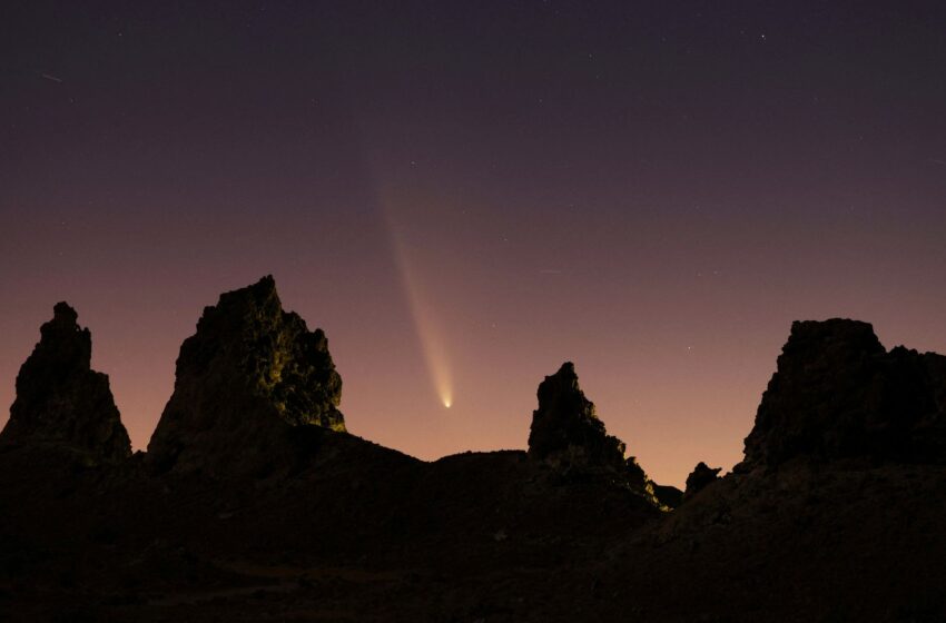 ‘comet-of-the-century’-captured-in-photos