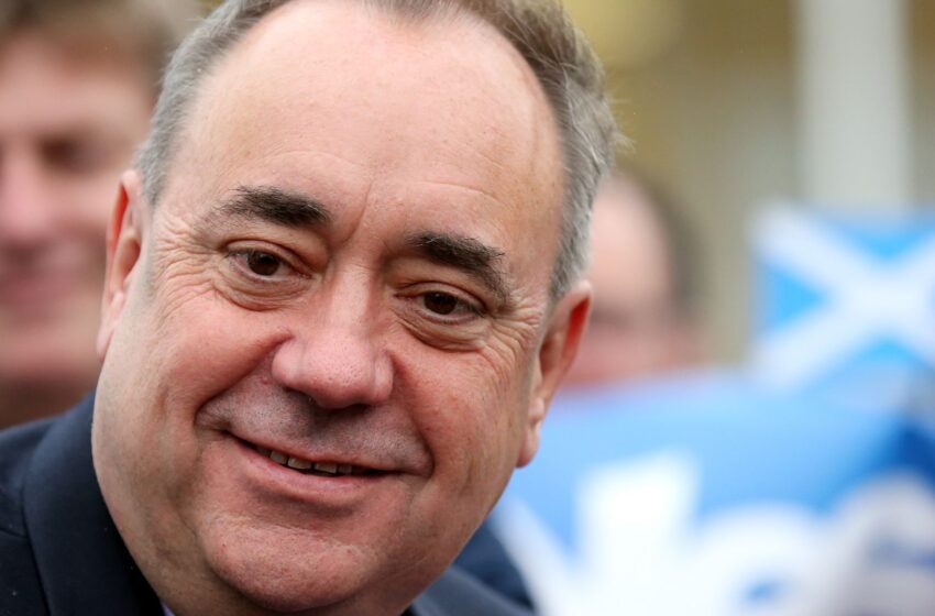  King pays tribute after ‘sudden’ death of Alex Salmond – as details of his last moments emerge