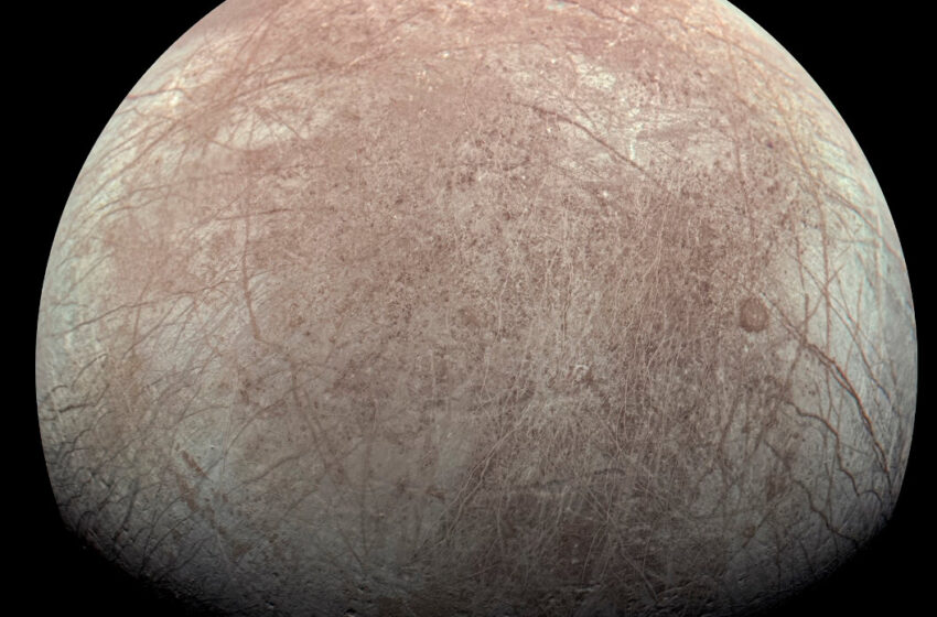  NASA Prepares Europa Clipper Launch to Study an Ocean Moon’s Habitability