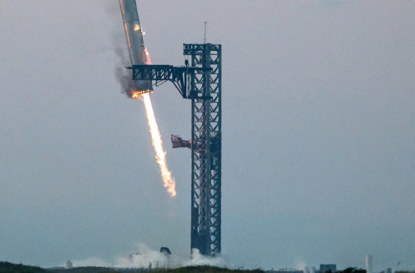 spacex-launches-starship-rocket-and-catches-booster-with-mechanical-arms