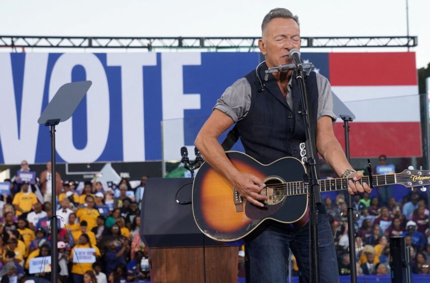 trump-running-to-be-‘american-tyrant’,-says-bruce-springsteen