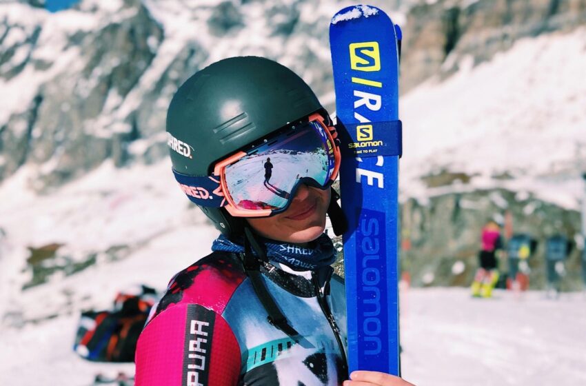  Teenage champion skier dies