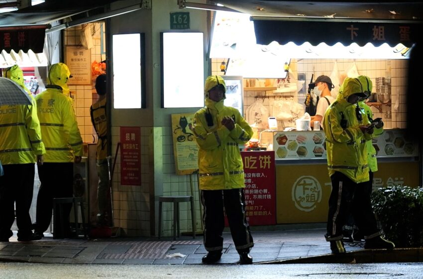 empty-streets-in-shanghai-after-police-‘arrest-people-in-halloween-costumes’