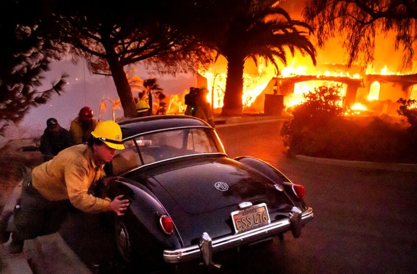 thousands-of-californians-forced-to-flee-‘dangerously-fast’-wildfire