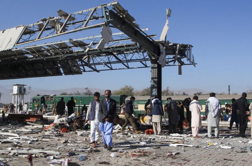 at-least-24-killed-in-pakistan-train-station-bombing