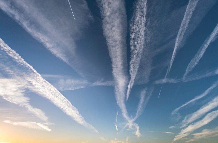  Warming from jet contrails can be cut ‘for a few pounds per ticket’