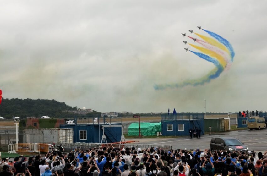  China’s premier air show wows spectators – but the West won’t have liked seeing Russia’s jets