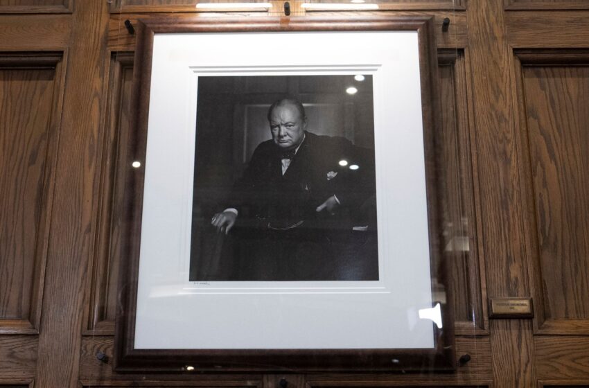  Stolen portrait of Winston Churchill that was swapped with forgery returned to hotel