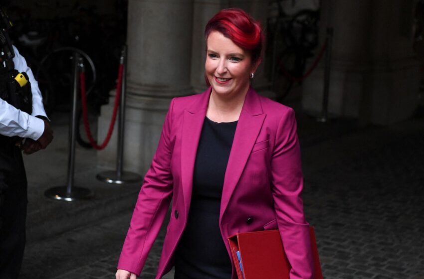 pm-refuses-to-reveal-what-he-was-told-about-louise-haigh-phone-‘theft’-that-led-to-her-resignation