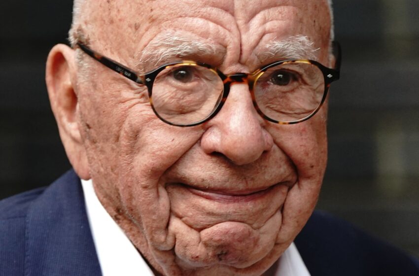  Rupert Murdoch loses battle to wrestle control of media empire