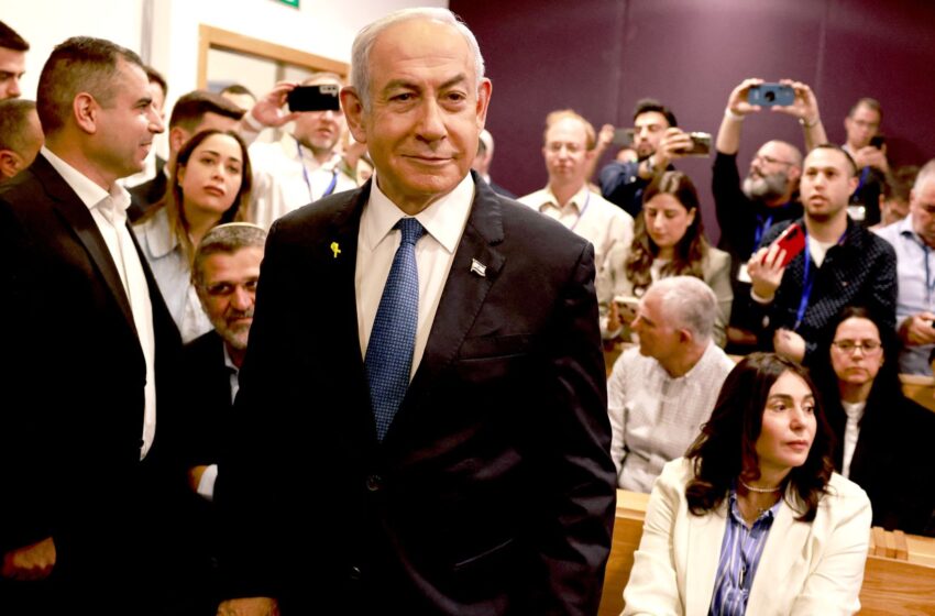 netanyahu-gives-evidence-in-fortified-courtroom-as-he-calls-corruption-claims-‘absurd’