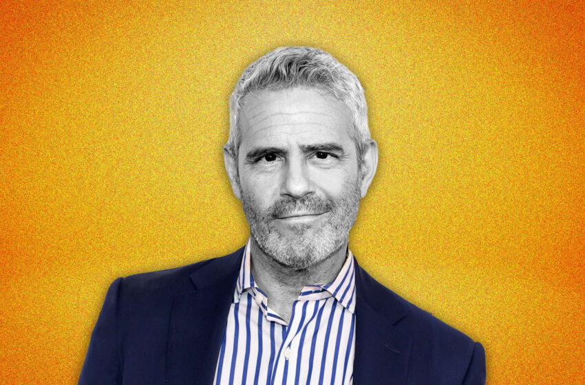 andy-cohen’s-goal-for-new-year’s-eve?-get-anderson-cooper-giggling.