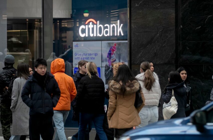  Citibank customers report fraud alerts and account access issues