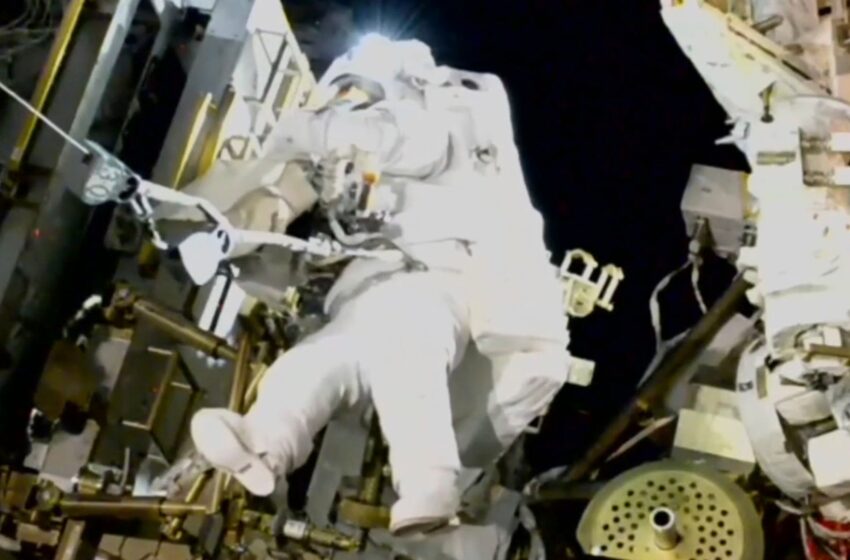  NASA’s stuck astronaut steps out for spacewalk