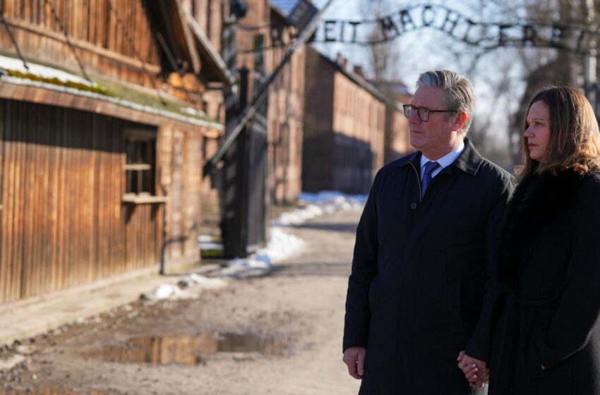 starmer-calls-auschwitz-visit-‘utterly-harrowing’-as-he-vows-to-fight-‘poison-of-antisemitism’