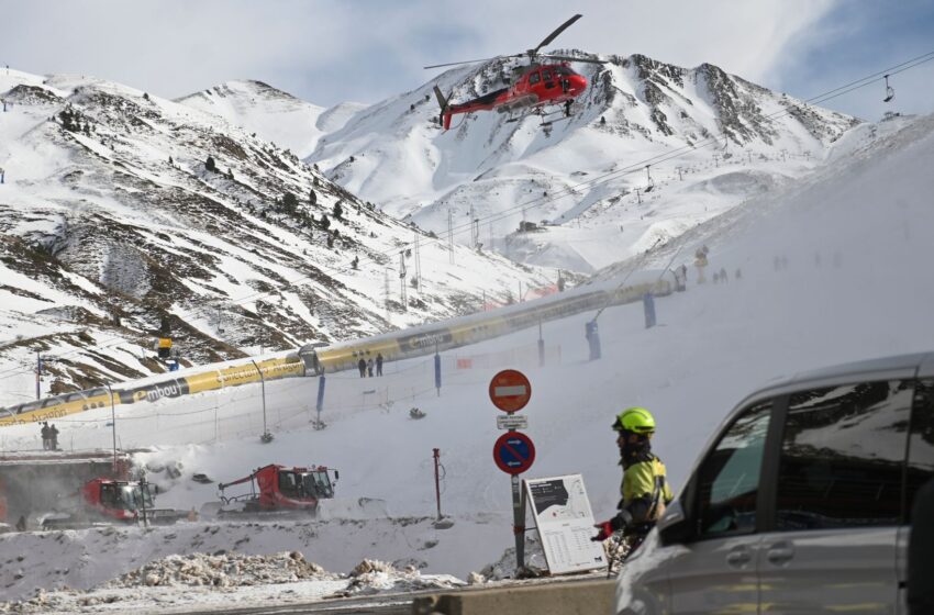  Two teenagers in intensive care after ski lift collapse in Spain