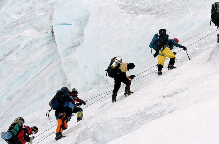  Nepal steeply increases cost of climbing Mount Everest