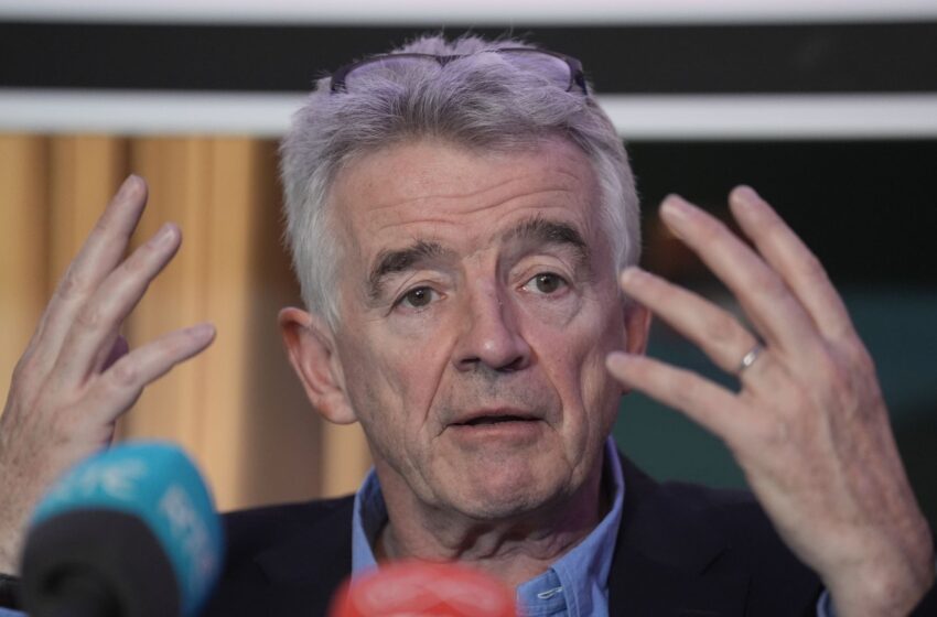  Ryanair chief threatens airline will bring more lawsuits against unruly customers