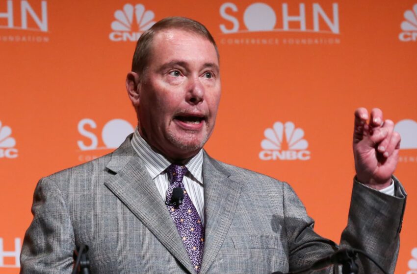  DoubleLine’s Gundlach says his base case is one rate cut this year, two reductions maximum