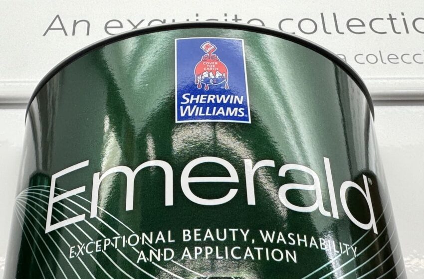  Sherwin-Williams sales fall short of estimates in choppy market, but stock perks up