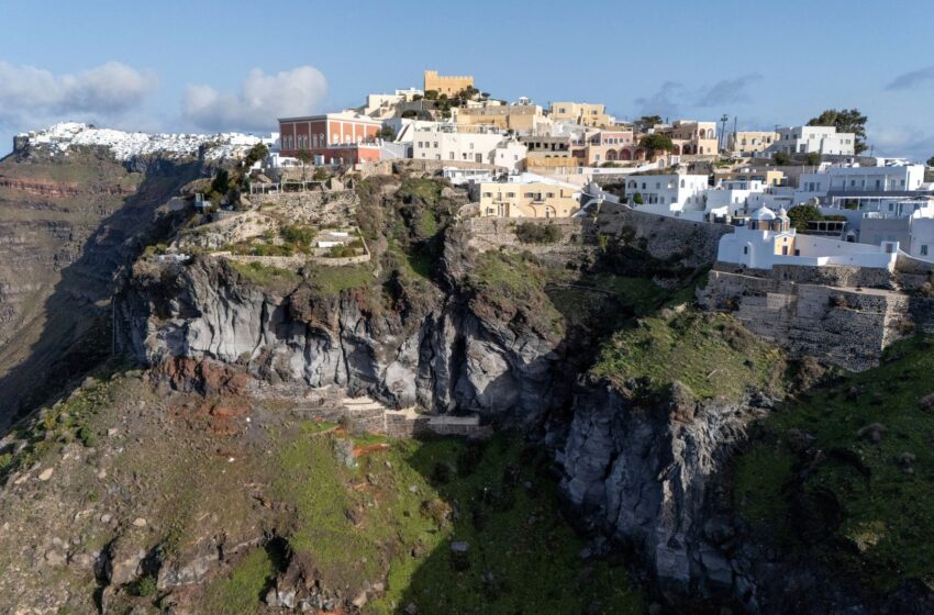 emergency-plans-bolstered-on-santorini-–-but-what’s-causing-earthquakes-and-what-should-tourists-do?