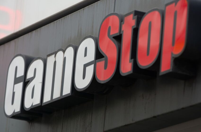 gamestop-is-considering-investing-in-bitcoin-and-other-cryptocurrencies,-sources-say