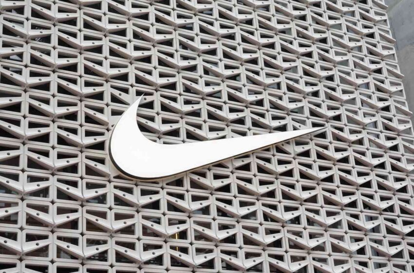 nike-is-the-dow’s-best-performer-today,-after-joining-forces-with-kim-kardashian-but-celebrity-collabs-aren’t-a-guaranteed-fix.