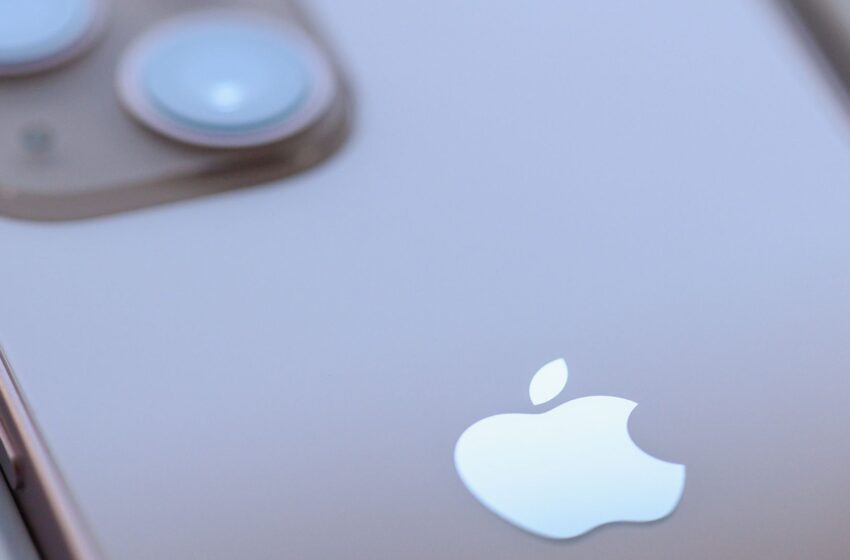  Apple dilutes security for UK cloud users rather than renege on privacy commitments to all